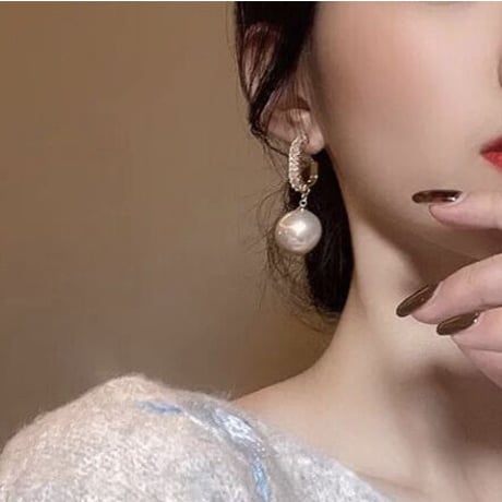 pearl × stone loop  pierce