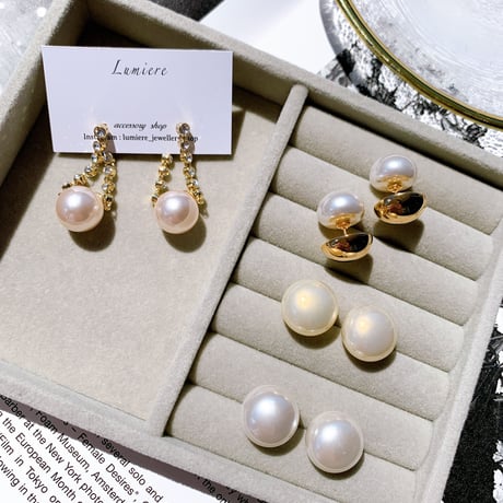 pearl × stone chain pierce