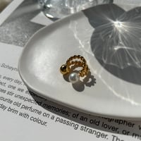 gold × pearl ear cuffs