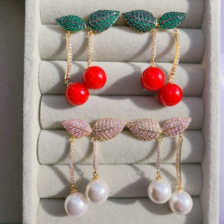 stone cherry pearl  pierce