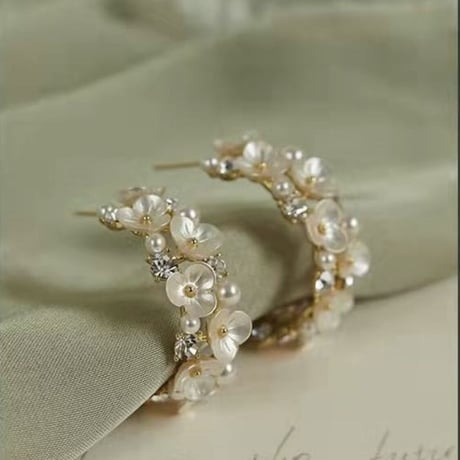 flower ×  pearl stone hoop pierce