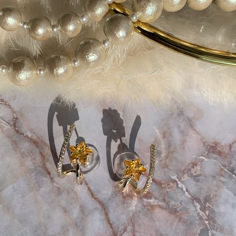 yellow star double stick pierce