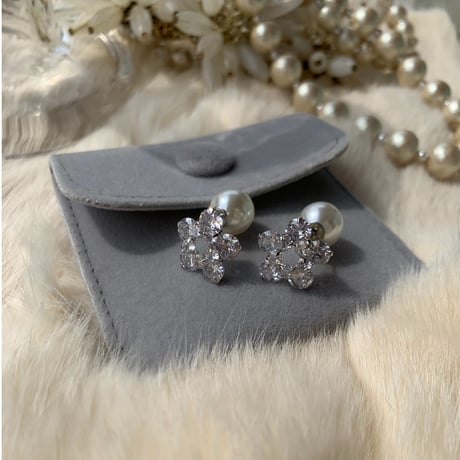 flower stone pearl catch pierce