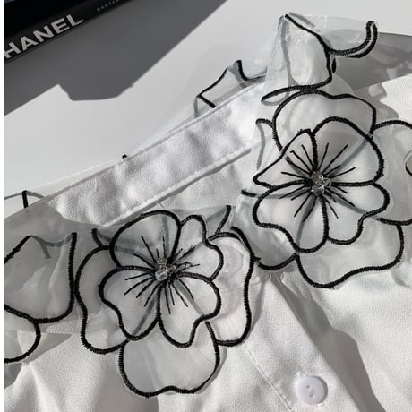 flower see-through attached collar