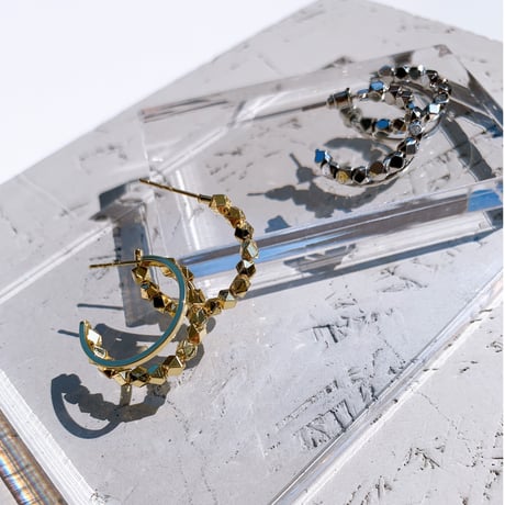 double hoop pierce