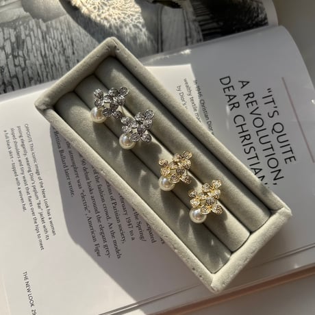 flower stone × pearl pierce