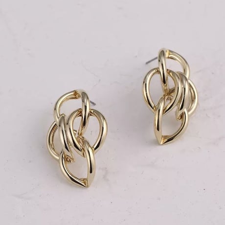 gold geometry  pierce