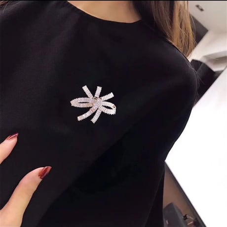 solid cord  brooch