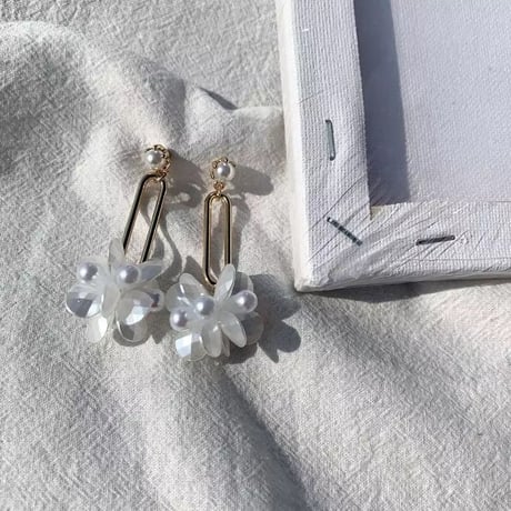flower ball pierce