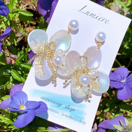 aurora flower pearl pierce
