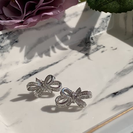 zirconia mini ribbon pierce