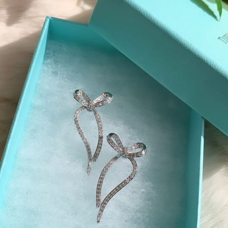 ribbon stone pierce
