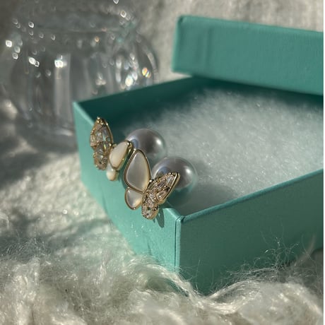 shell × stone butterfly pearl catch pierce