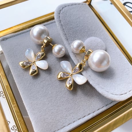 flower pearl catch  pierce