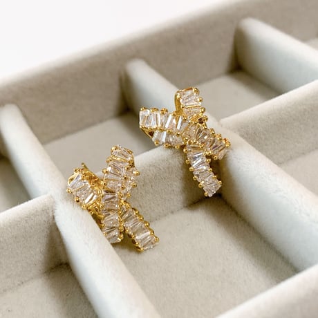 knot  stone pierce
