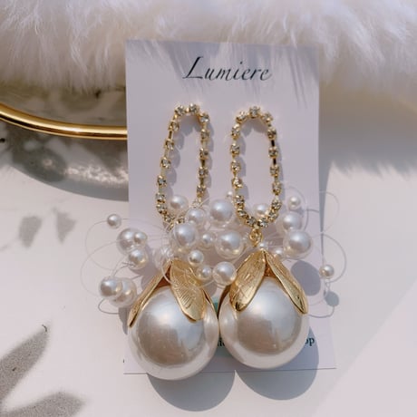 pearl gold leaf  pierce
