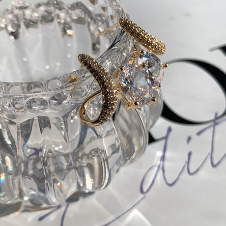 feeling of solidity stone pierce