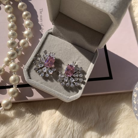 pink stone flower pierce