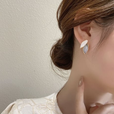 leaf pearlcolor pierce