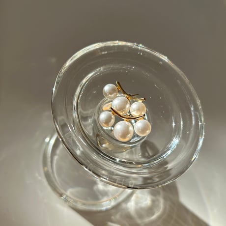 pearl simple pierce