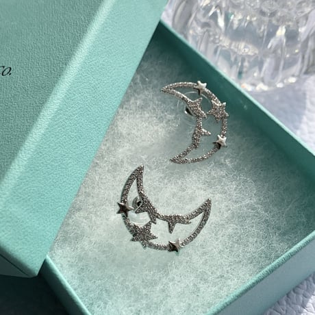 moon × star pierce