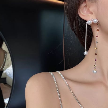 pearl stone asymmetry pierce