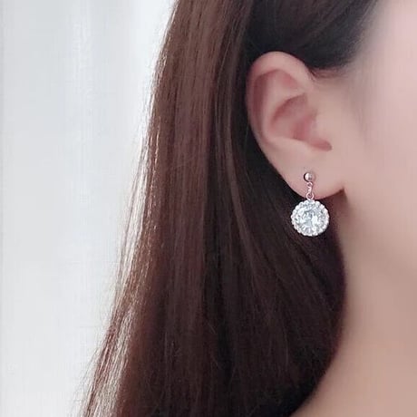 stone one point pierce