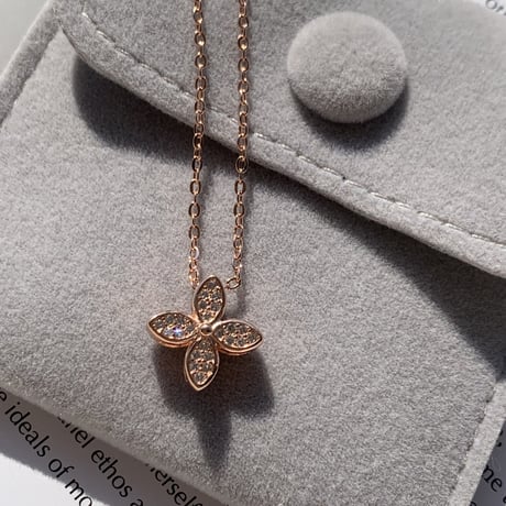 flower stone ping gold necklace