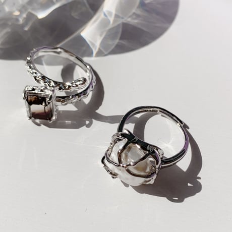 square baroque pearl ring