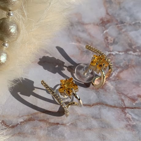 yellow star double stick pierce