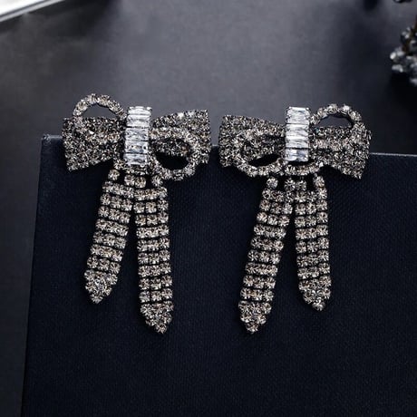 black stone  ribbon pierce/earring
