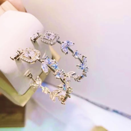 stone hoop pierce