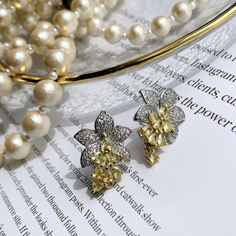 flower topaz stone  pierce