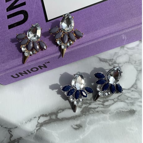 bijou spike pierce