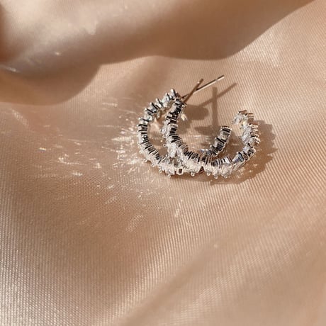 zig-zag foop pierce
