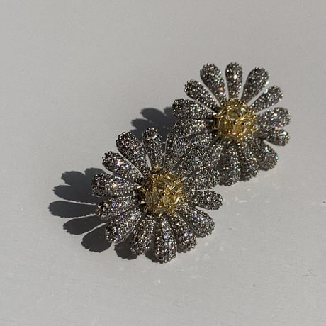 daisy stone  pierce