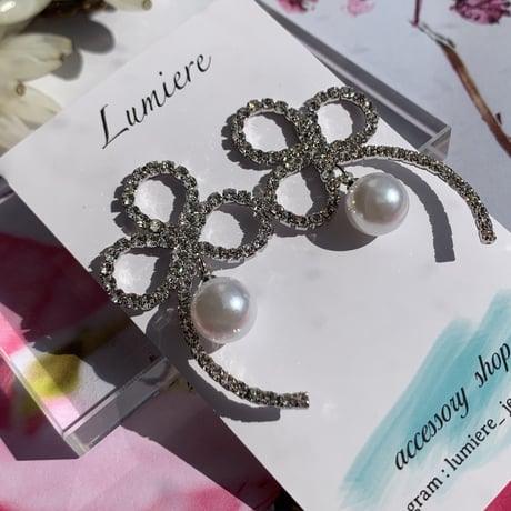 clover stone × pearl pierce