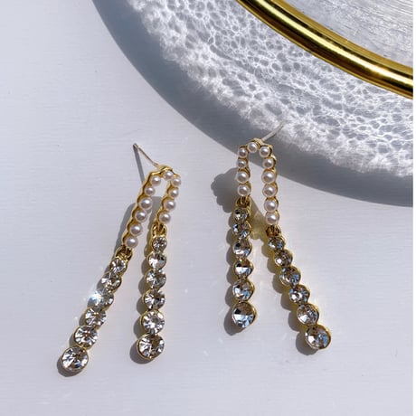 stone × pearl double pierce