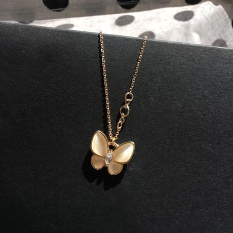 butterfly clear stone   necklace