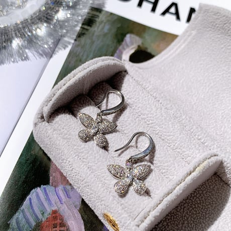 butterfly stone hook  pierce