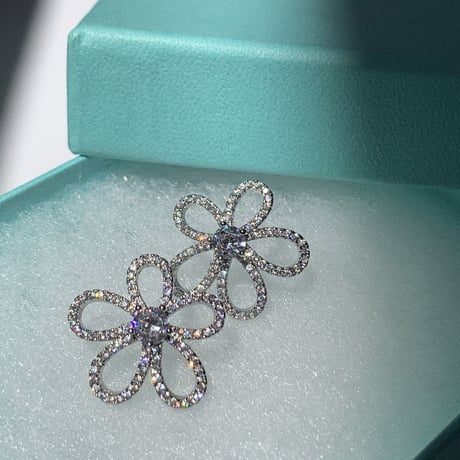 flower stone pierce