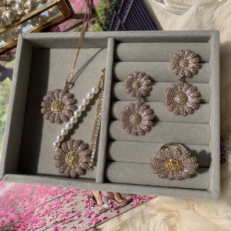marguerite pink stone pierce
