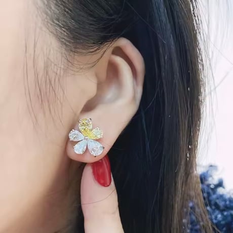 clear × yellow flower pierce
