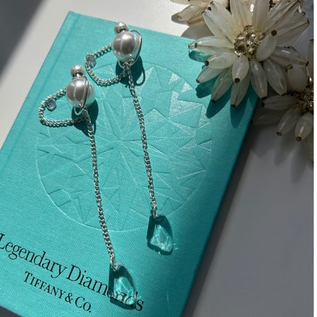 clear long pearl catch pierce