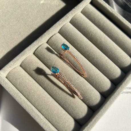 blue stone × pink gold pierce