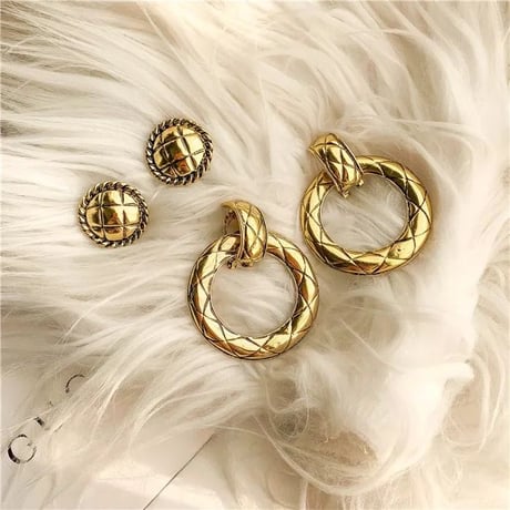 vintage button pierce