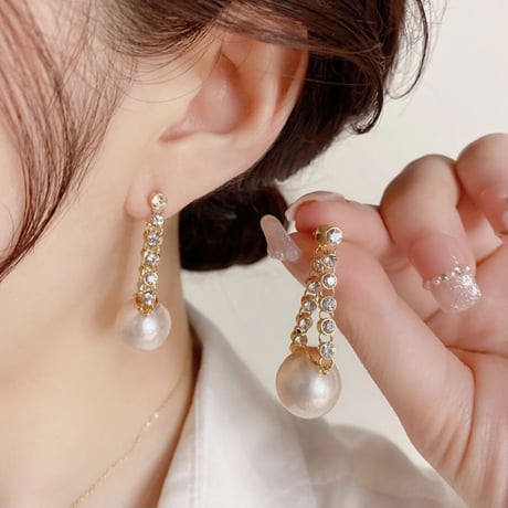 pearl × stone chain pierce