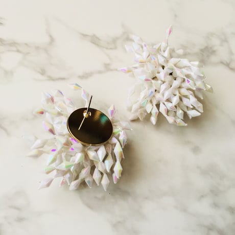 aurora  layered  pierce