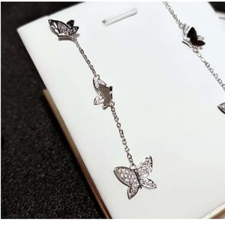 butterfly icicle  pierce