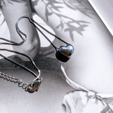 silver heart point necklace